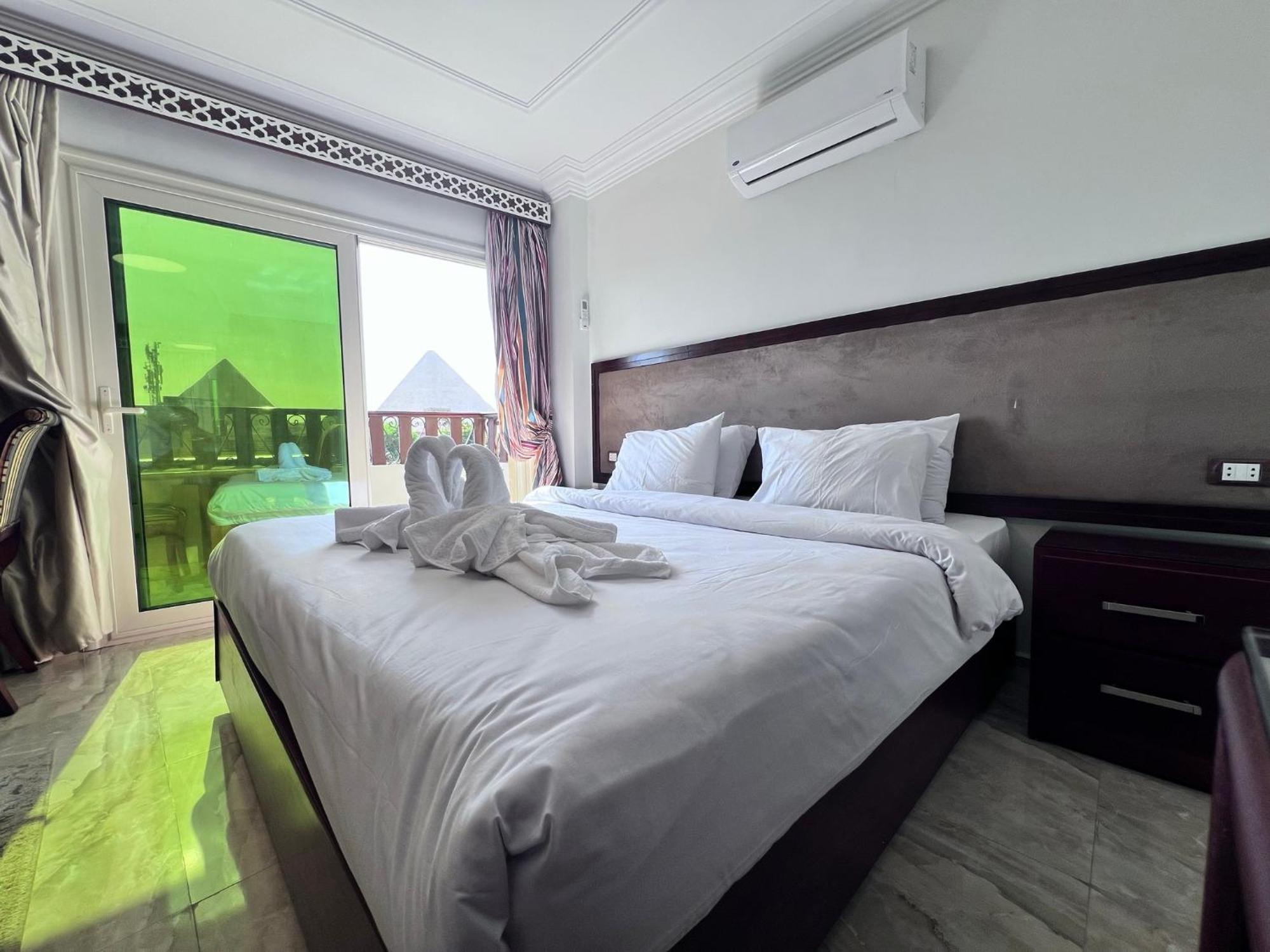 El Aida Pyramids View Hotel Kafret el-Gabal Kültér fotó