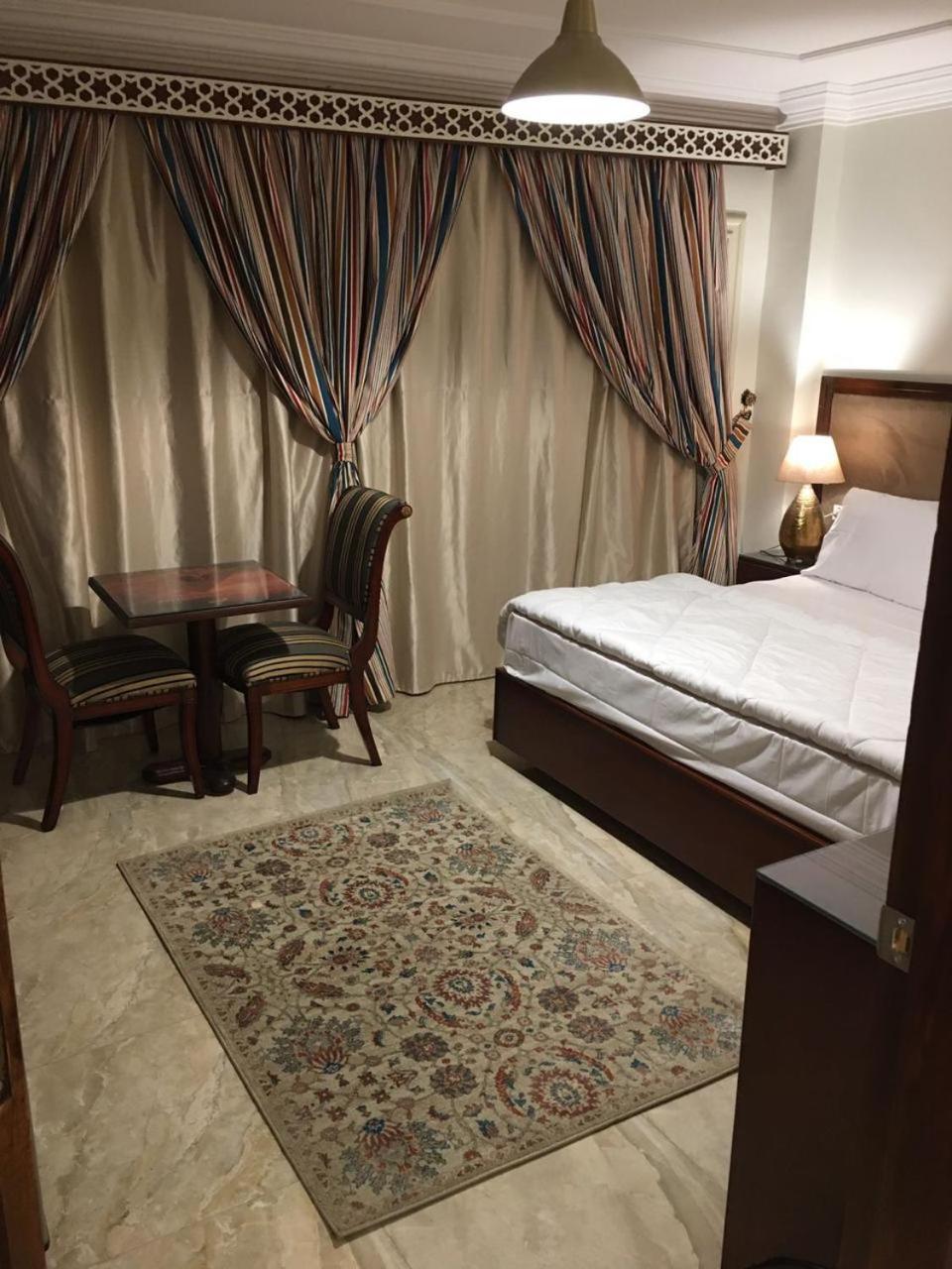 El Aida Pyramids View Hotel Kafret el-Gabal Kültér fotó