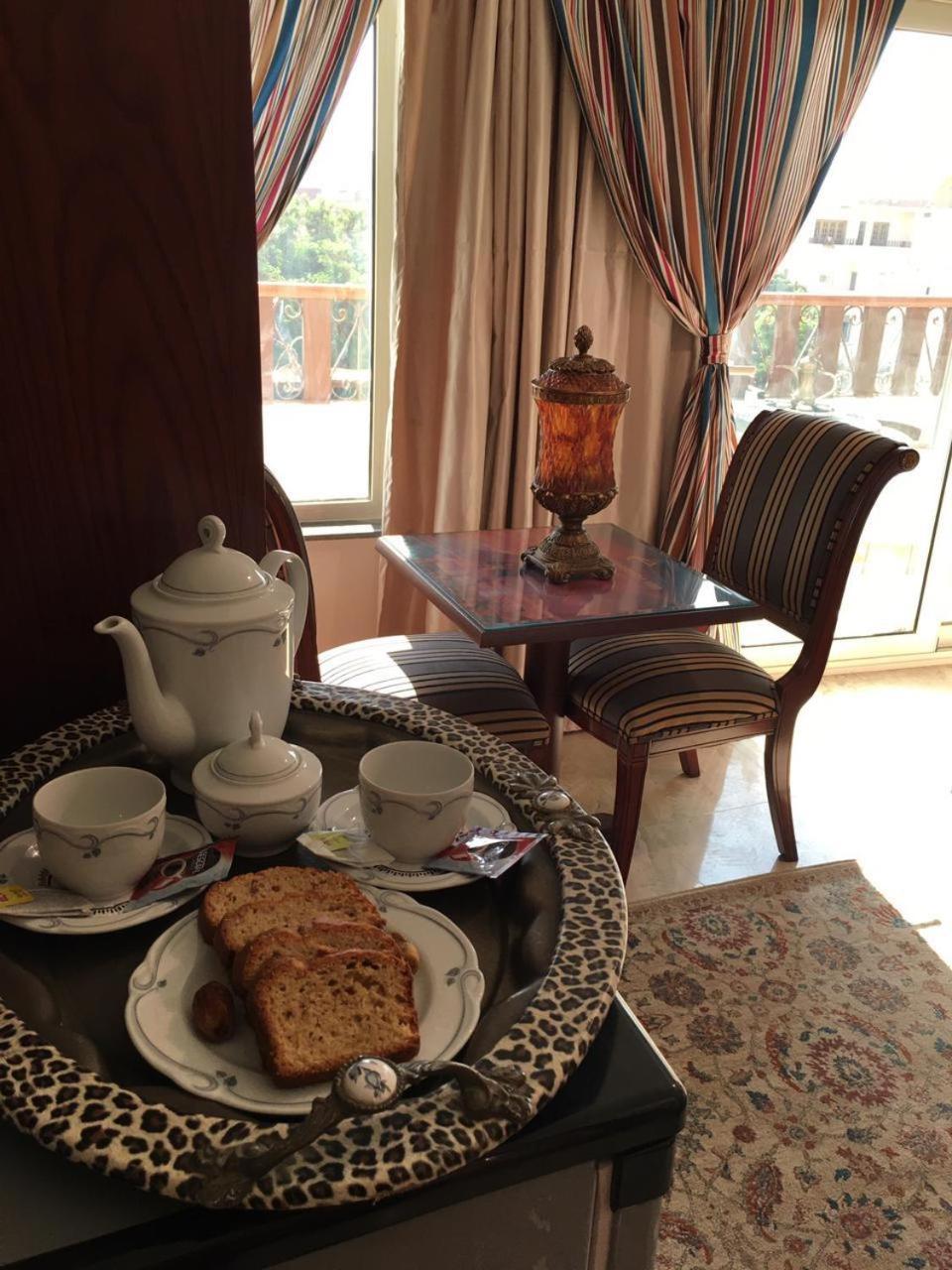 El Aida Pyramids View Hotel Kafret el-Gabal Kültér fotó
