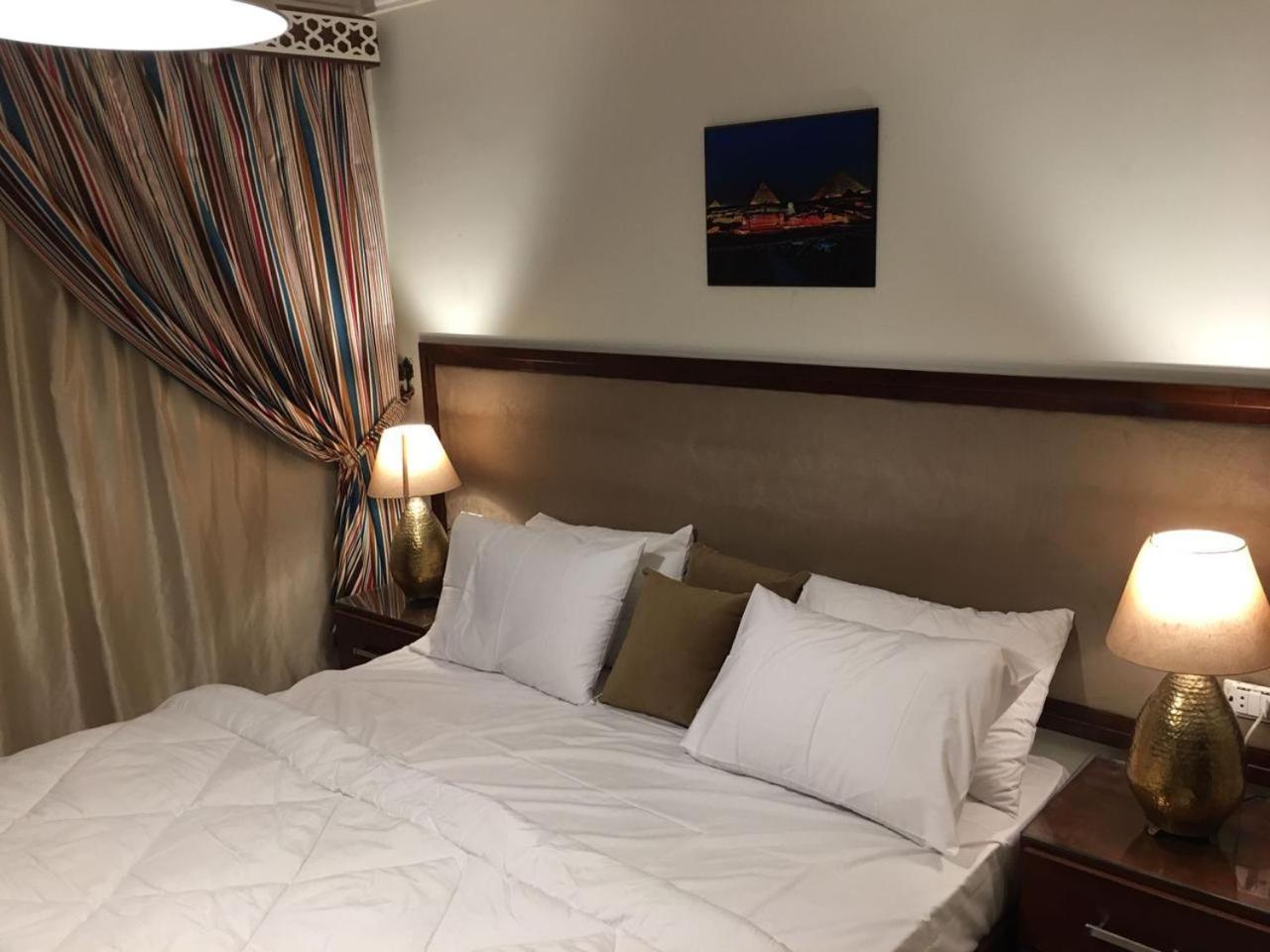 El Aida Pyramids View Hotel Kafret el-Gabal Kültér fotó