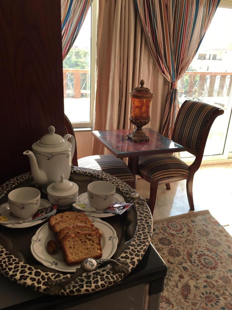 El Aida Pyramids View Hotel Kafret el-Gabal Kültér fotó