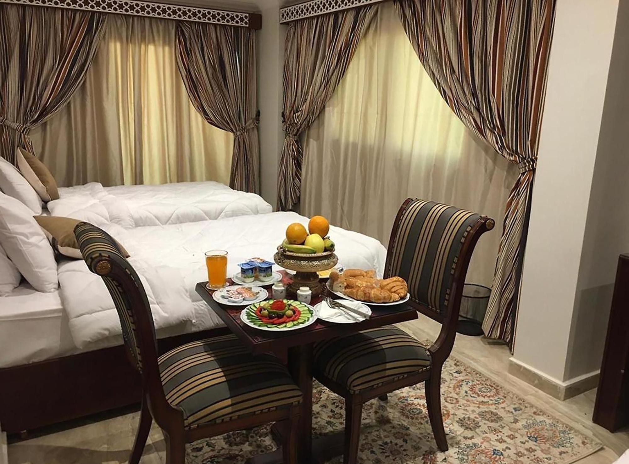 El Aida Pyramids View Hotel Kafret el-Gabal Kültér fotó
