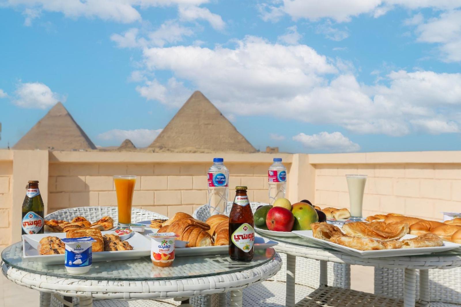 El Aida Pyramids View Hotel Kafret el-Gabal Kültér fotó